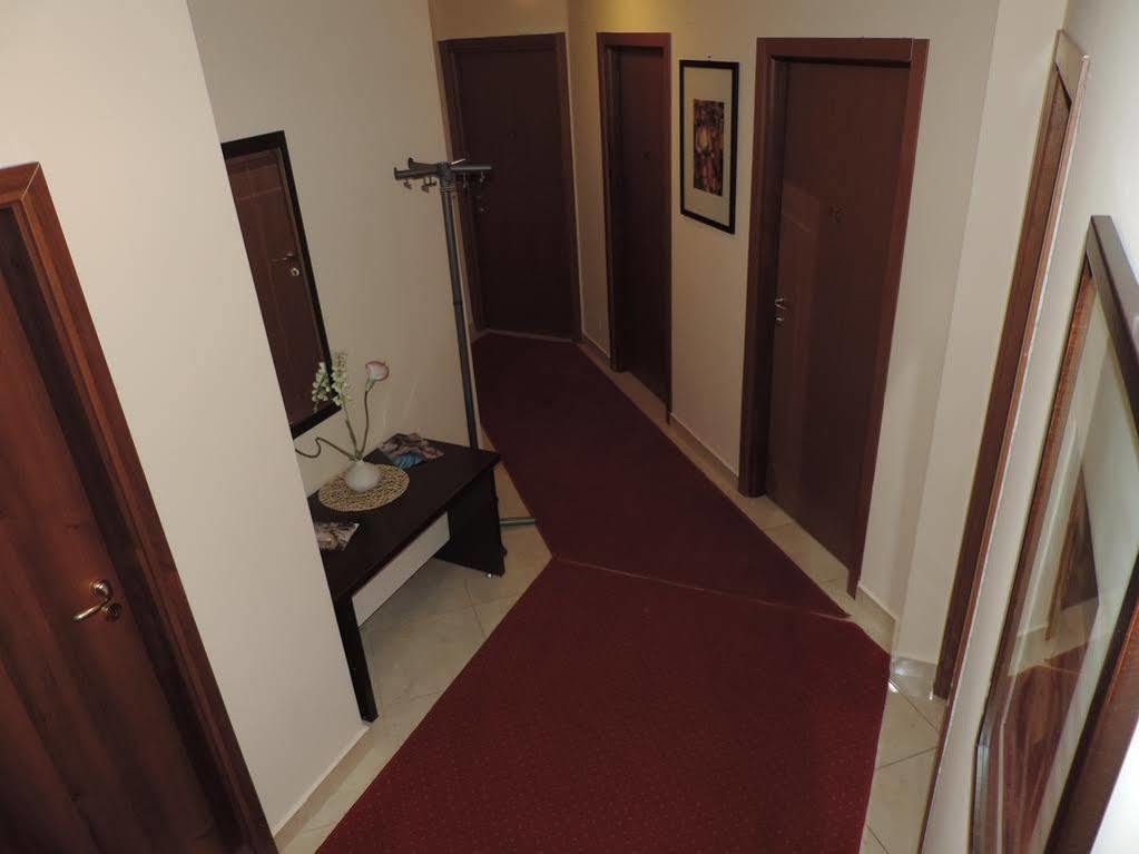 Monte Carlo Palace Rooms ブカレスト エクステリア 写真